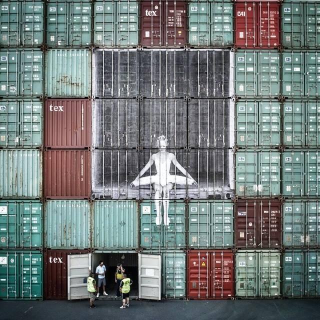 Street art sur les containers du Port du Havre, France