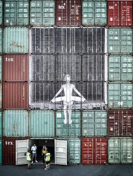 Street art sur les containers du Port du Havre, France