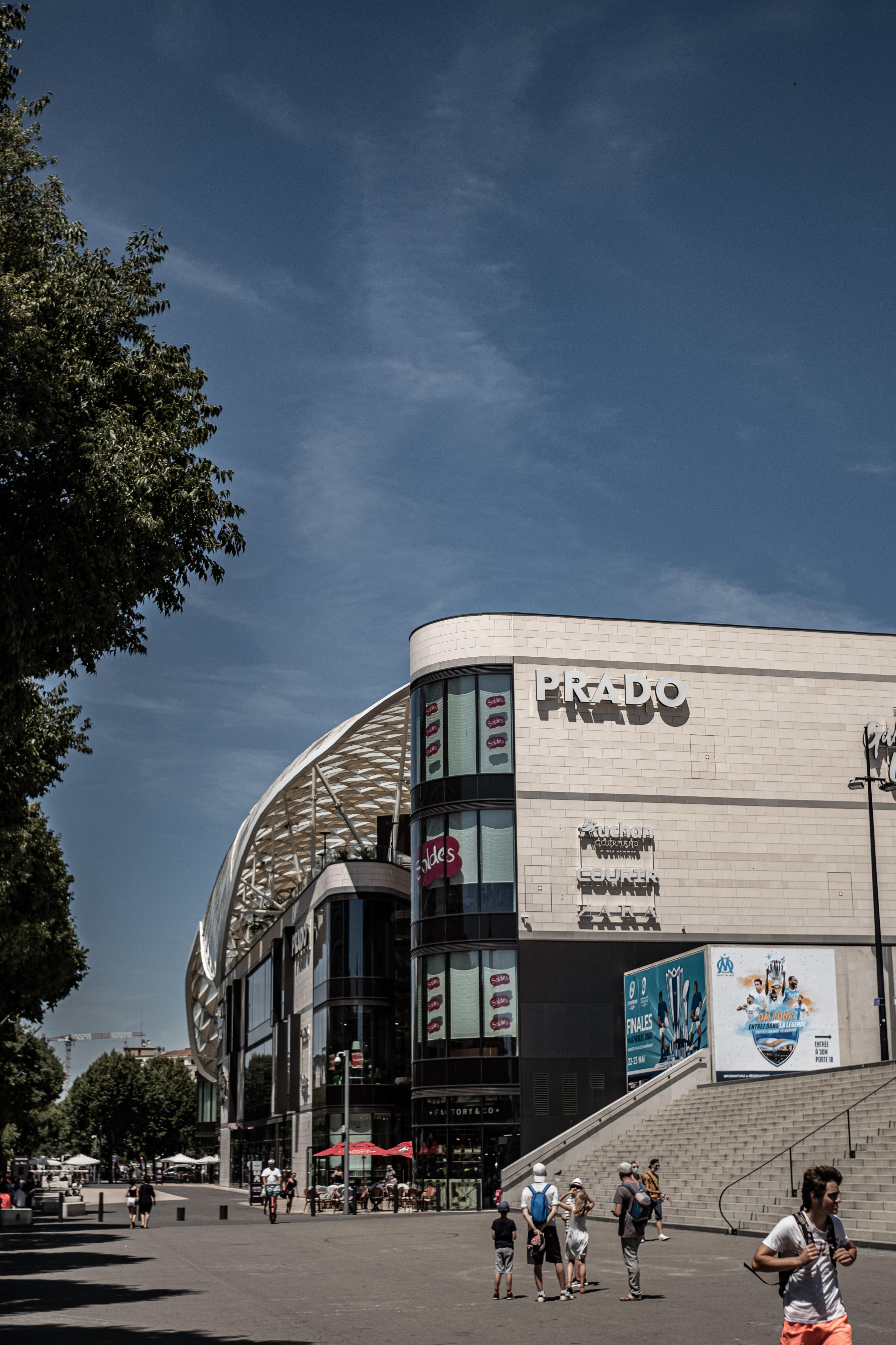 Le stade Vélodrome, dans le quartier du Prado à Marseille