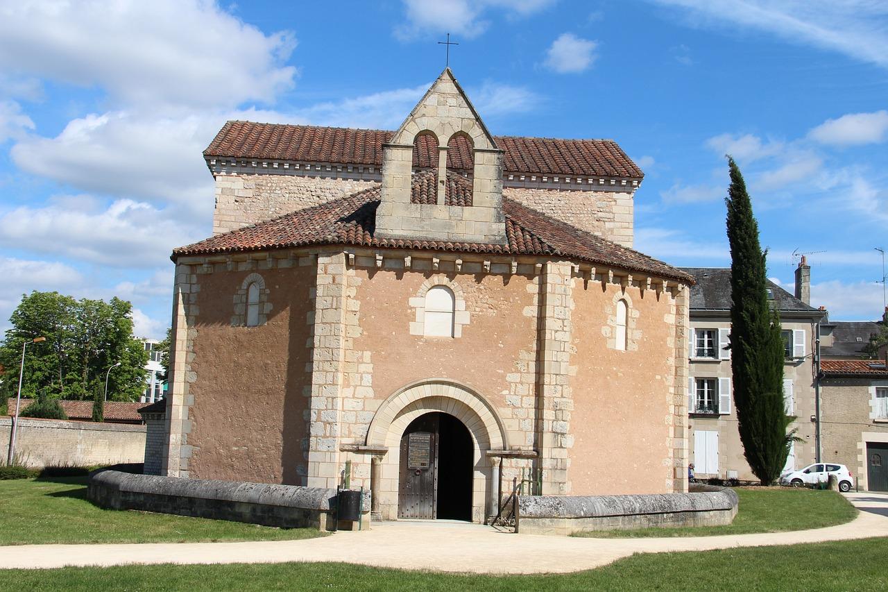 Le baptistère Saint-Jean de Poitiers