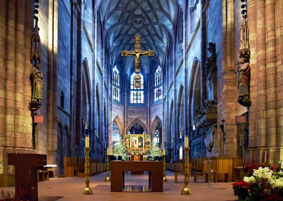 A l'intérieur de la cathédrale de Fribourg-en-Brisgau