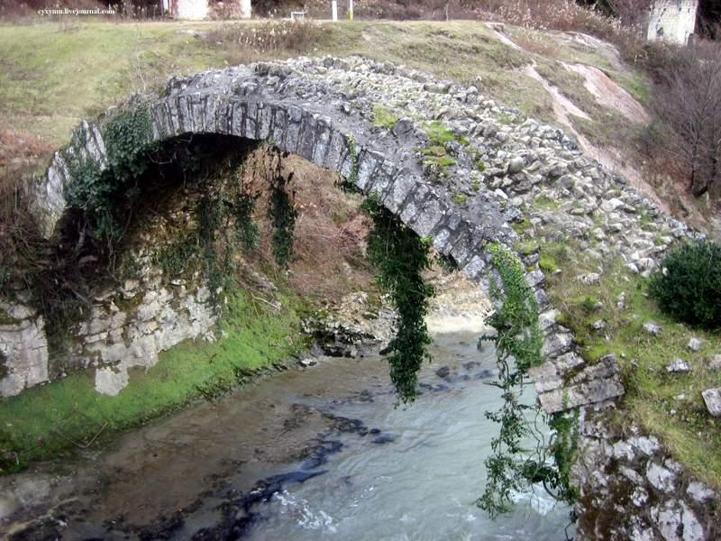 Pont Reine Tamar