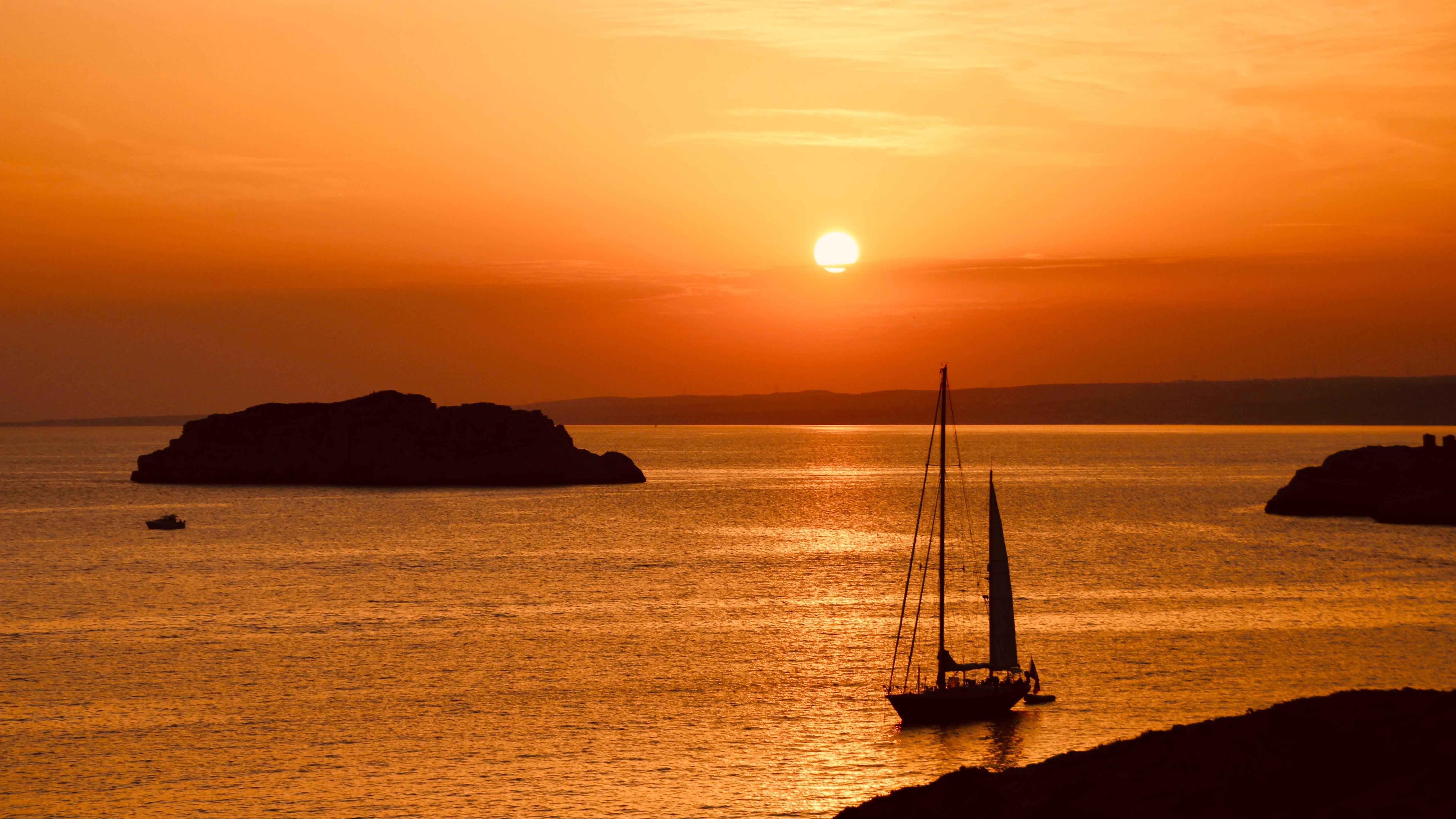Coucher de soleil sur les îles du Frioul à Marseille