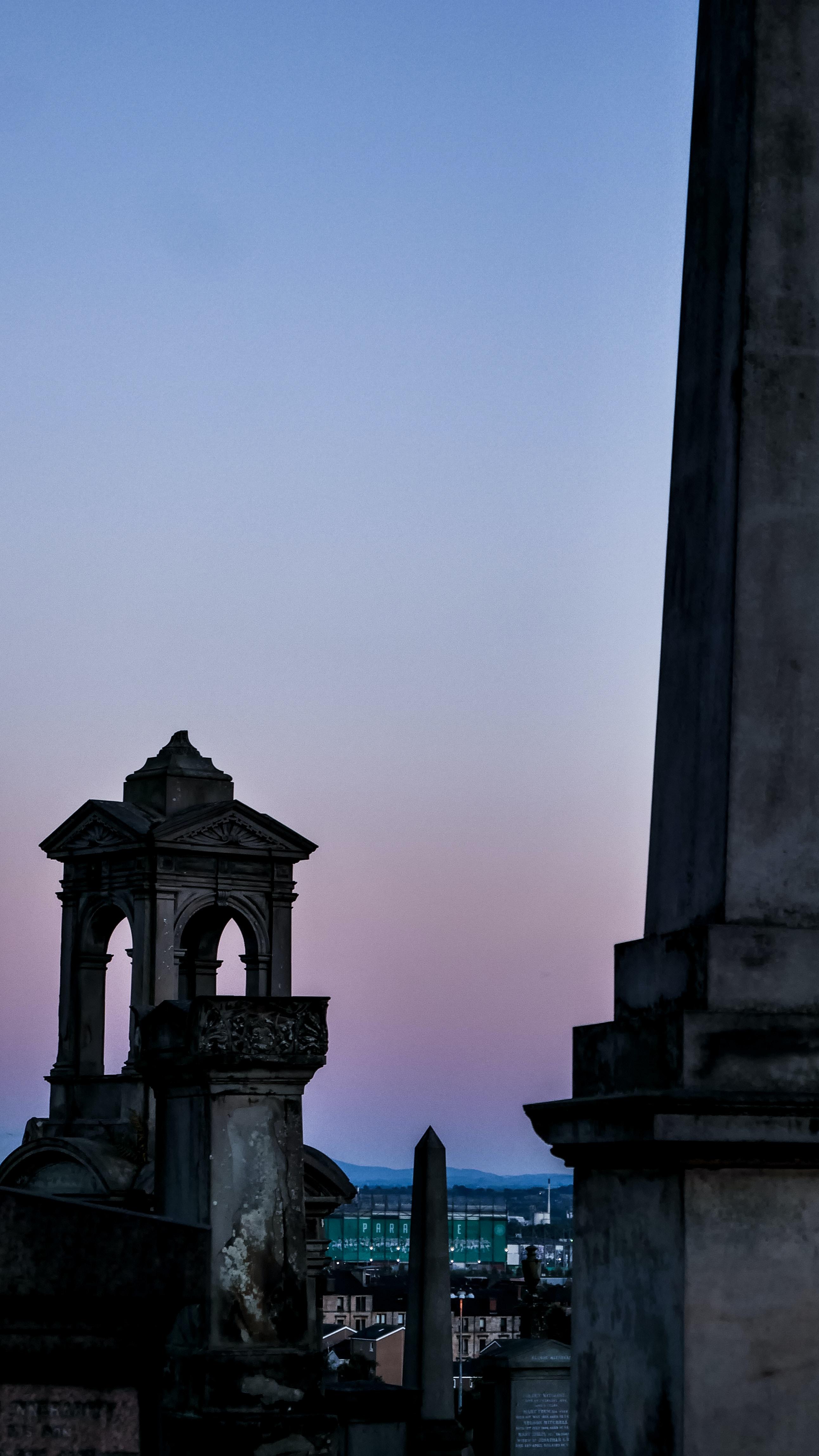 Le soir à la nécropole de Glasgow