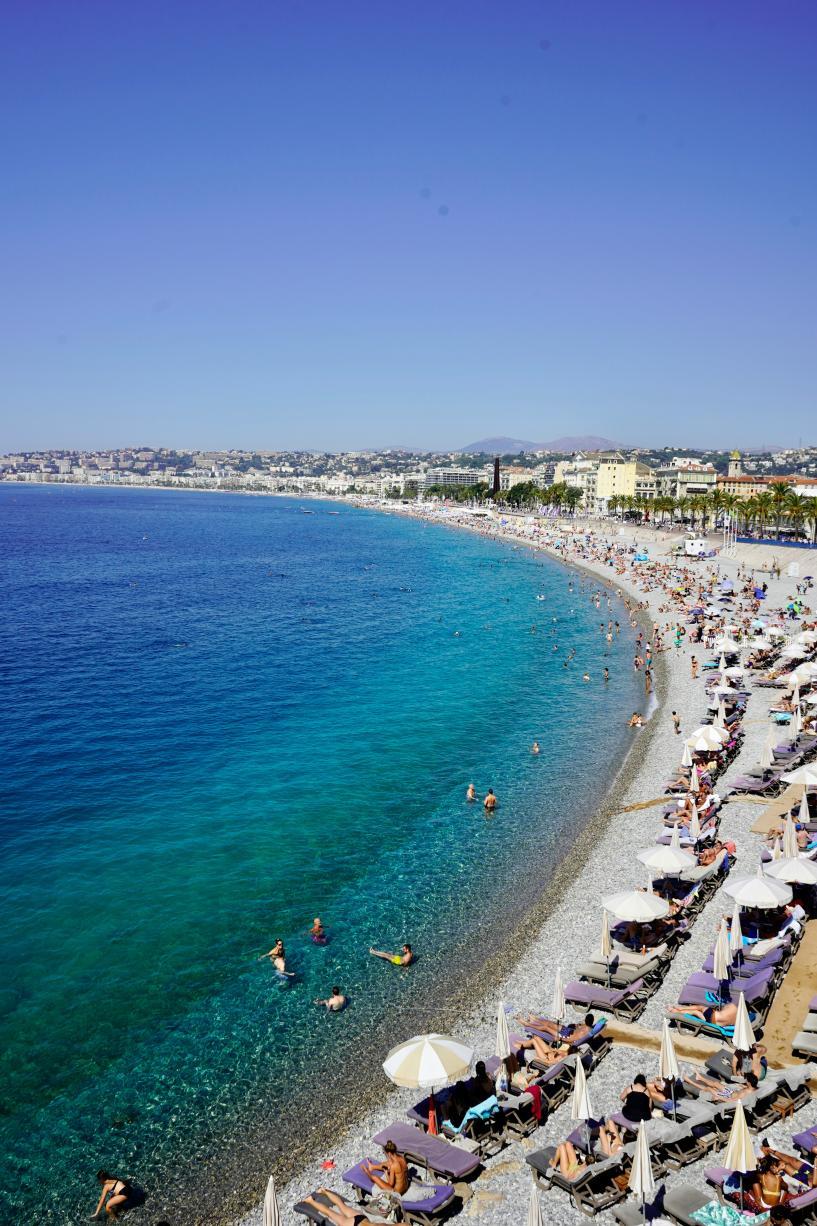 La plage de Nice