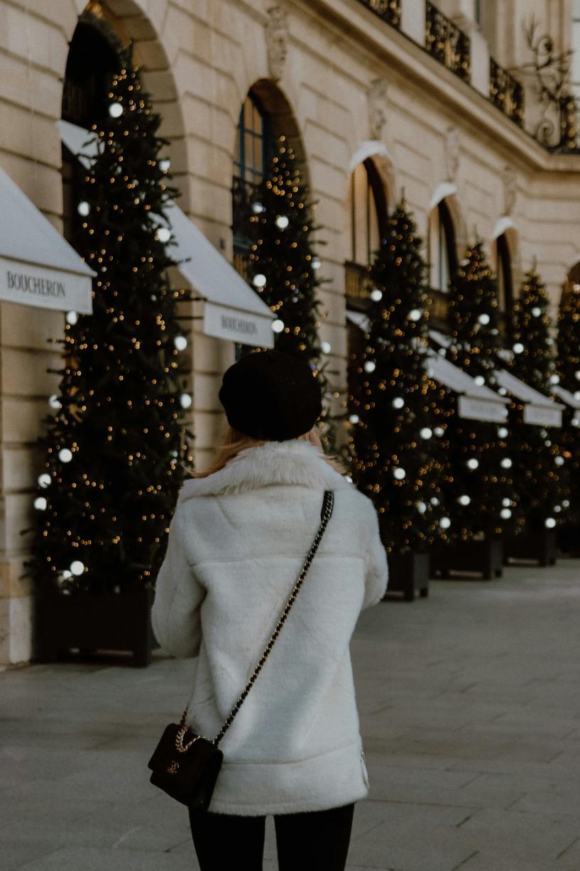 Shopping de luxe place Vendôme à Paris 