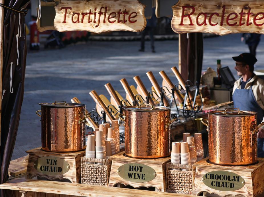 Dégustation sur le marché de Noël à Paris 