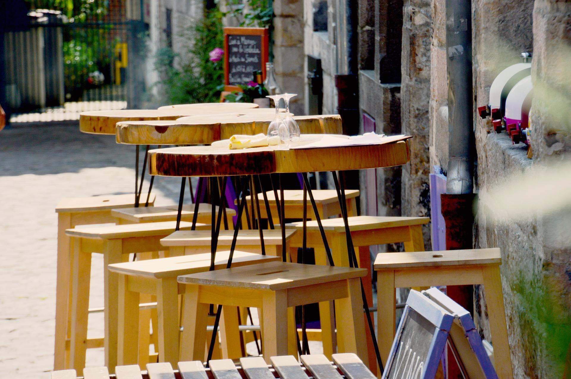 une terrasse au soleil 