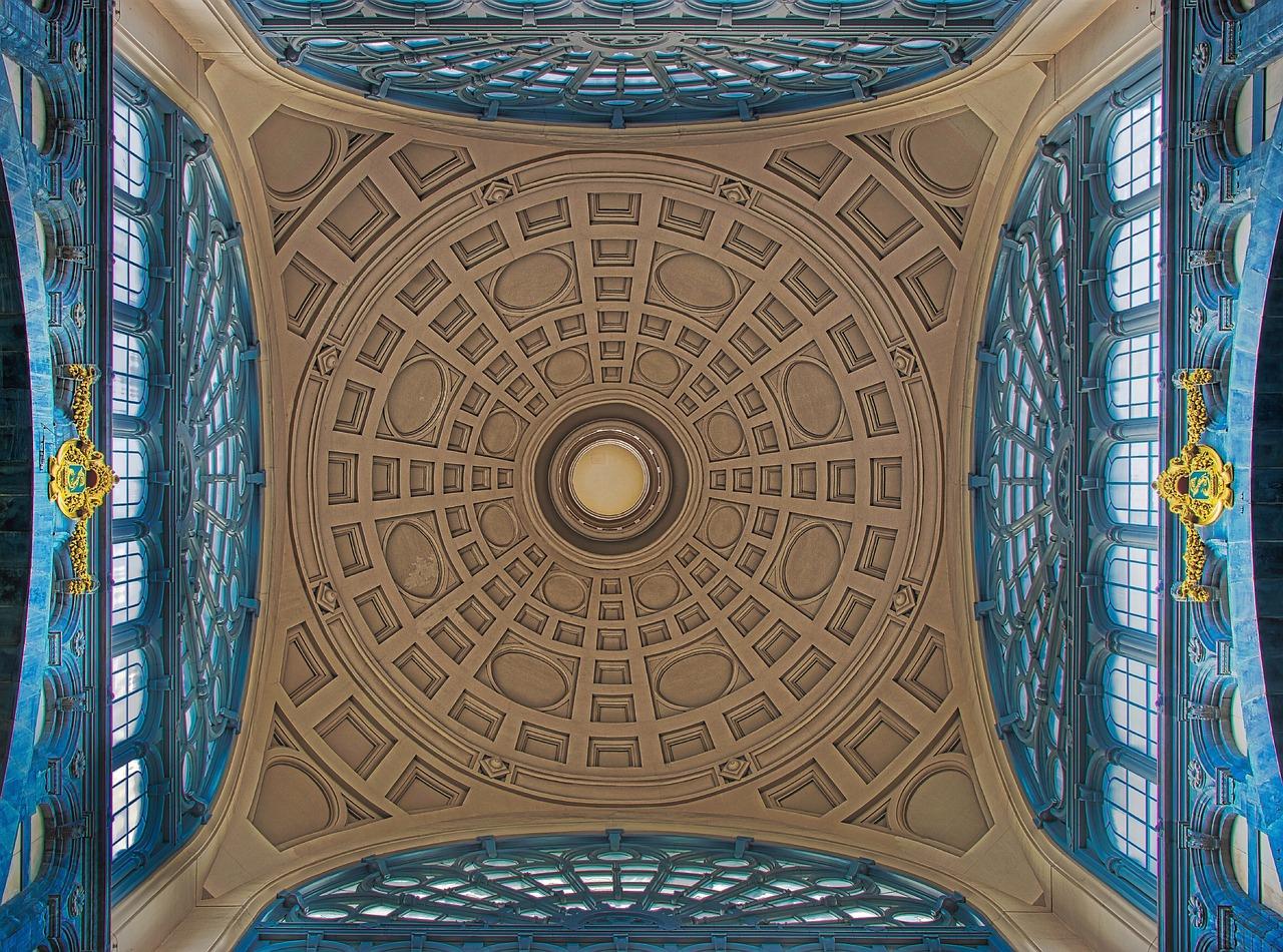 Sous la rotonde de la gare d'Anvers Central