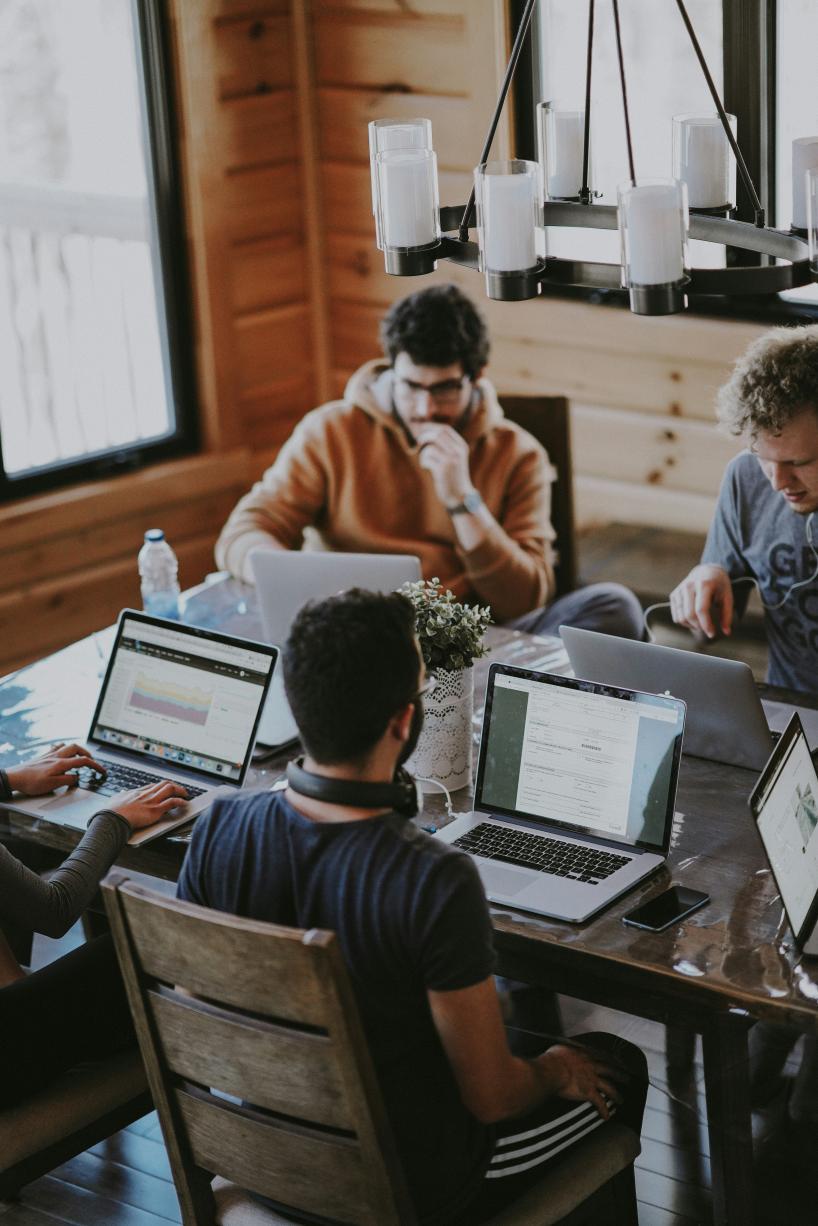 Le travail en équipe dans un coliving