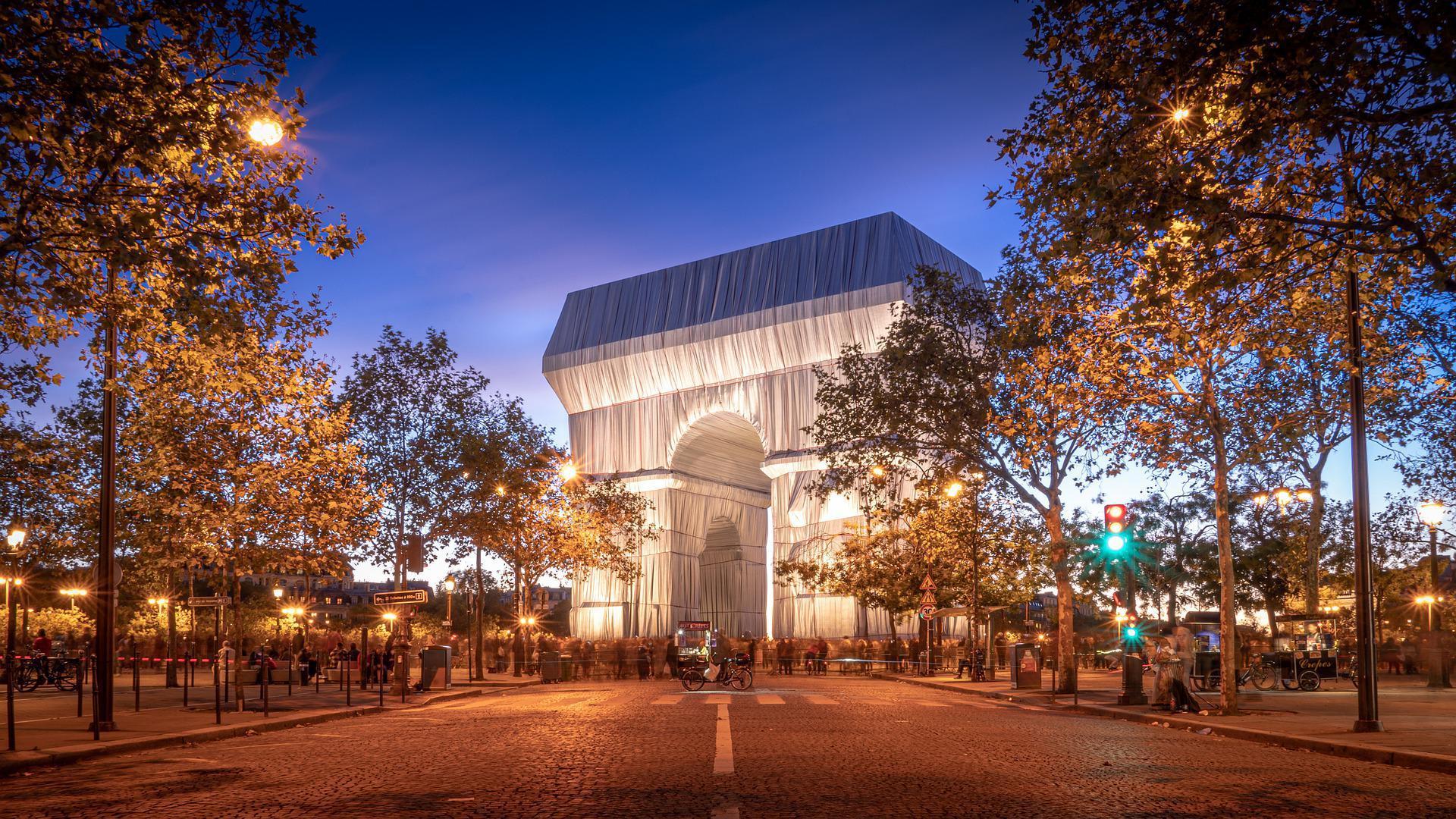 L'arc de Triomphe par Christo et Jeanne Claude