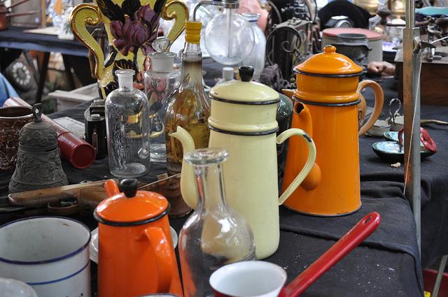 Les stands de brocante s’étalent sur plusieurs kilomètres 