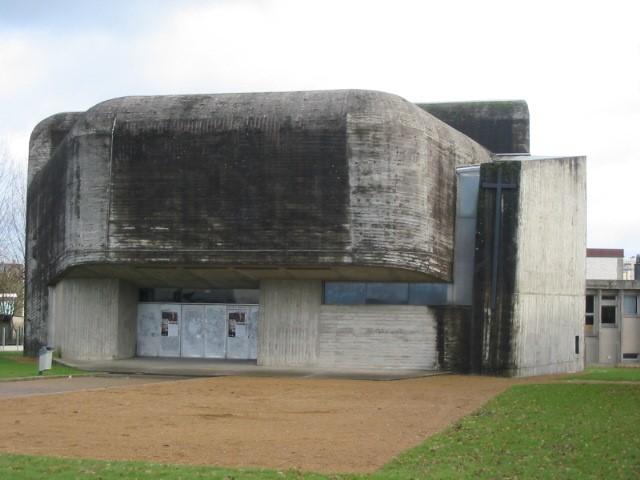 Étonnante église à Nevers