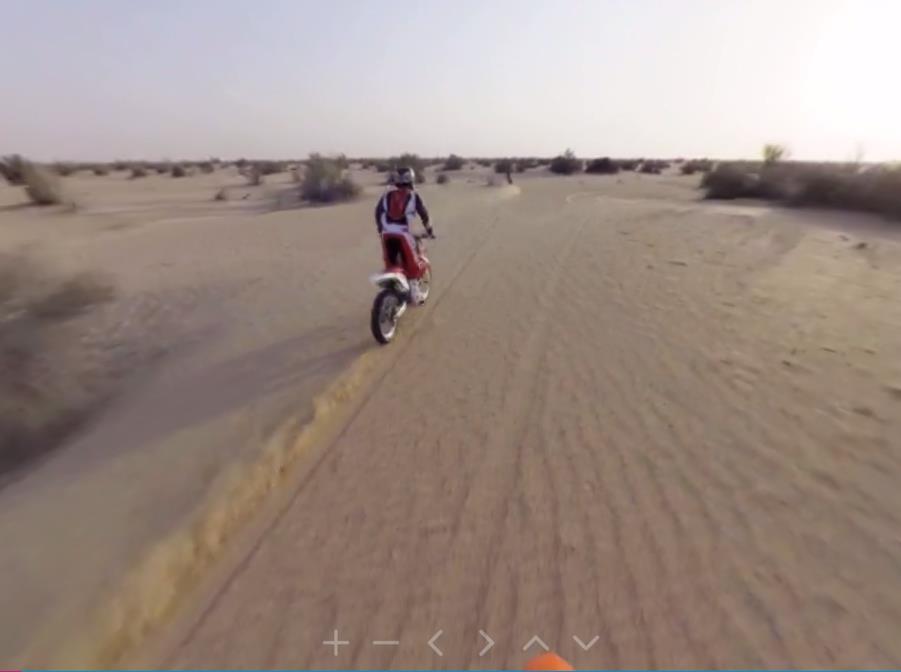 Ballade en moto dans le désert de Dubaï