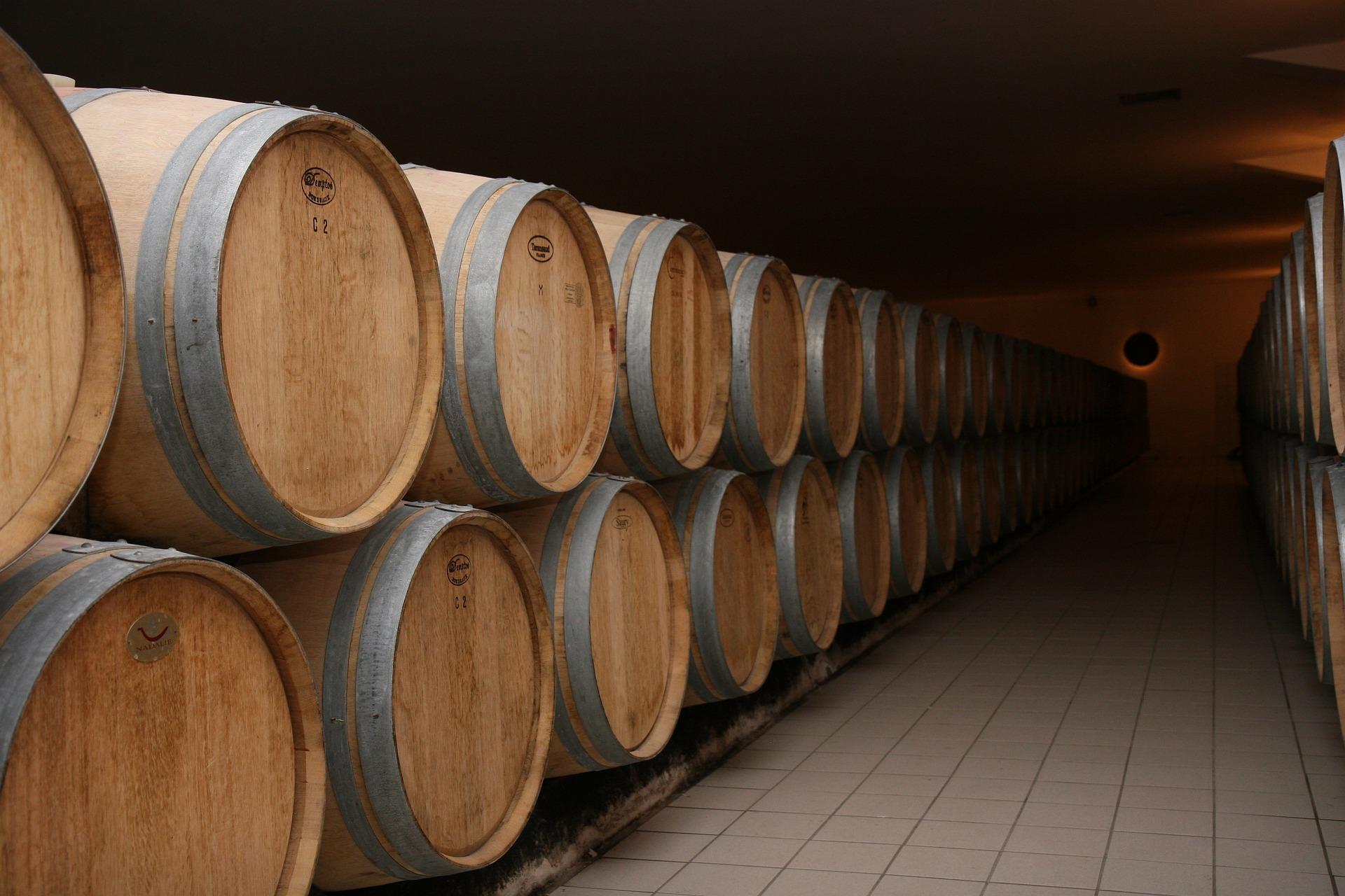 Les tonneaux de vin de Bordeaux